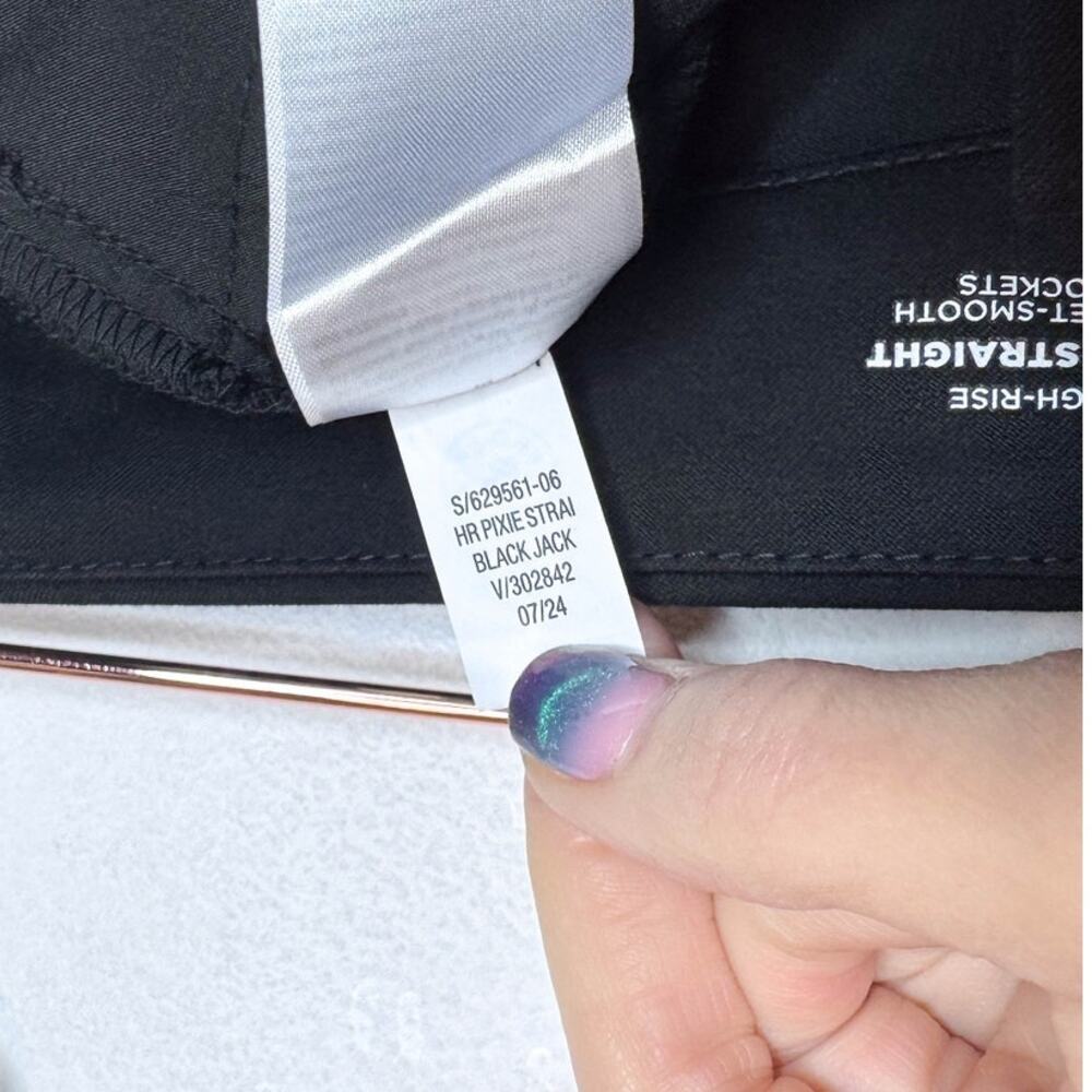 Old Navy High Rise Pixie Straight with Secret-Smooth Pockets - Picture 8 of 8